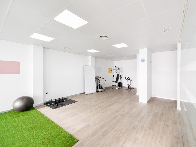 clinic-waiting-room-03