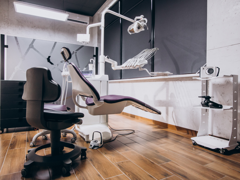 clinic-waiting-room-10
